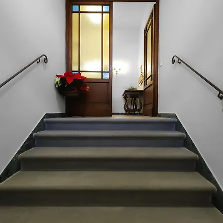 Oda ve Kahvaltı Residenza Cecchi Floransa
